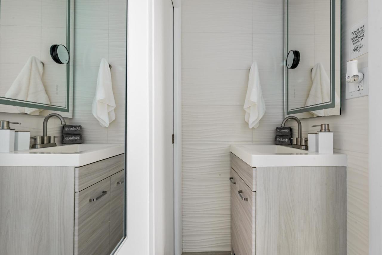 Newly Renovated Oceanfront Studio W/ Balcony - Daytona Beach Appartement Buitenkant foto