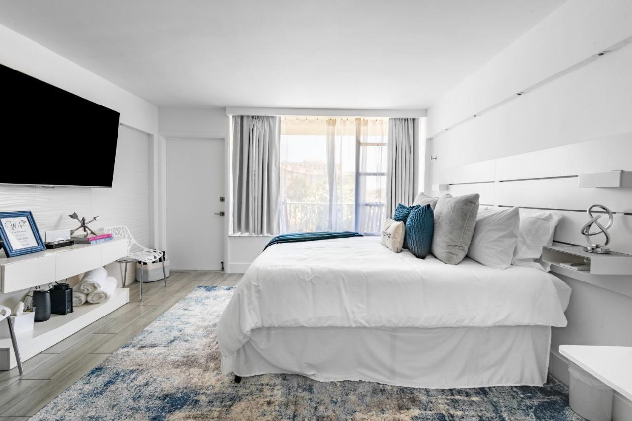Newly Renovated Oceanfront Studio W/ Balcony - Daytona Beach Appartement Buitenkant foto
